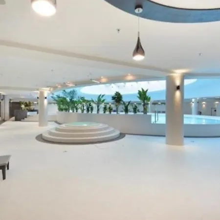 Hanza Tower 2bdr & Sauna & Pool & Jacuzzi Daire Szczecin